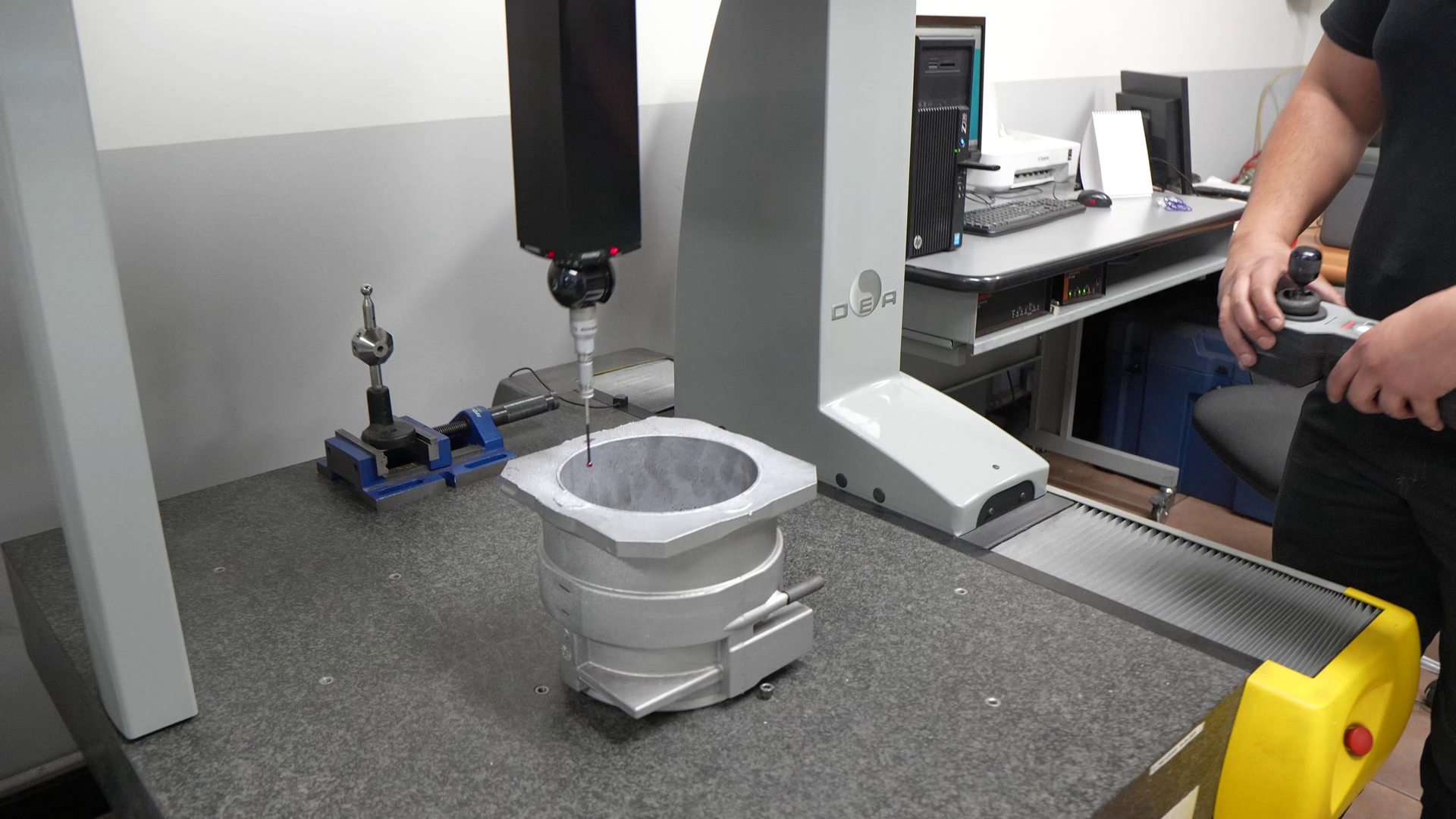 Continuous monitoring of industrial castings Foundry quality control process